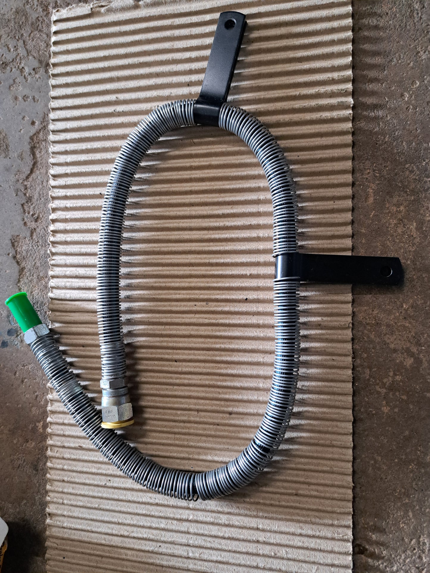 Alvis Stalwort Centre\Rear  Flexi brake hose 881 3129